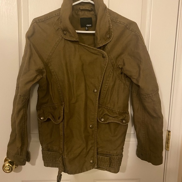 Wilfred Tan Utility Jacket - Picture 1 of 6